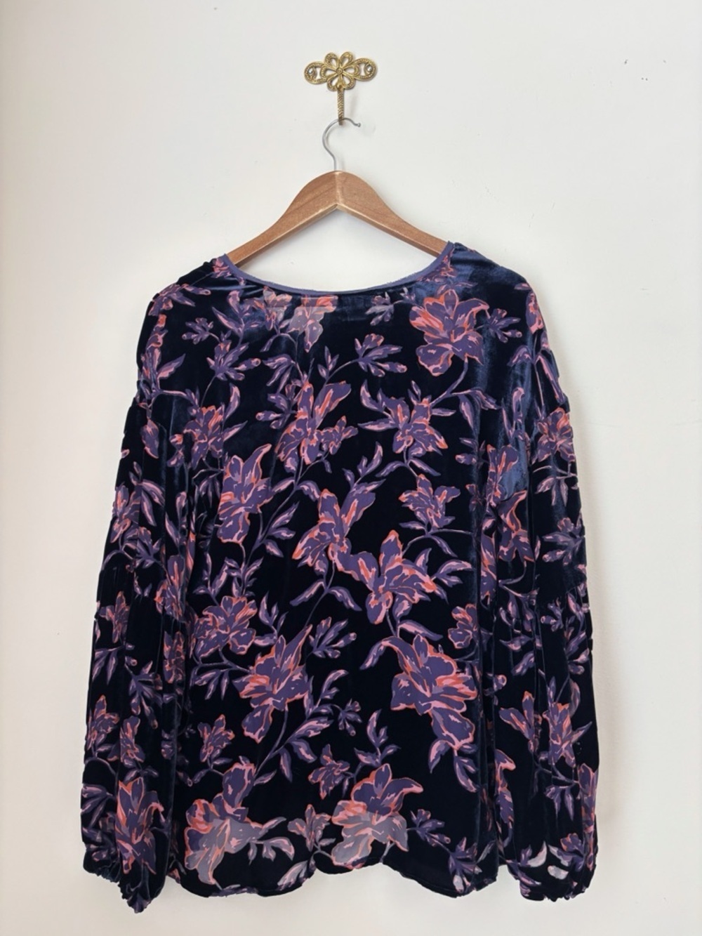 Sundance Blue Floral Burnout Velvet Silk Blend Blouse Medium Bohemian - Picture 4 of 7